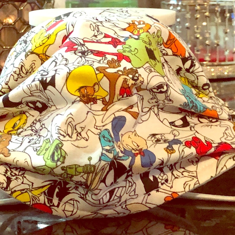 Looney Tunes Face Mask